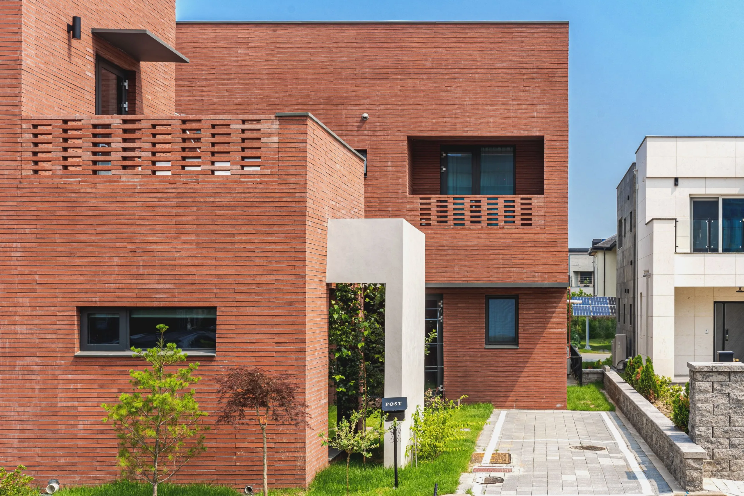 2560px_D5 청라동 113-5외부 12.webp
