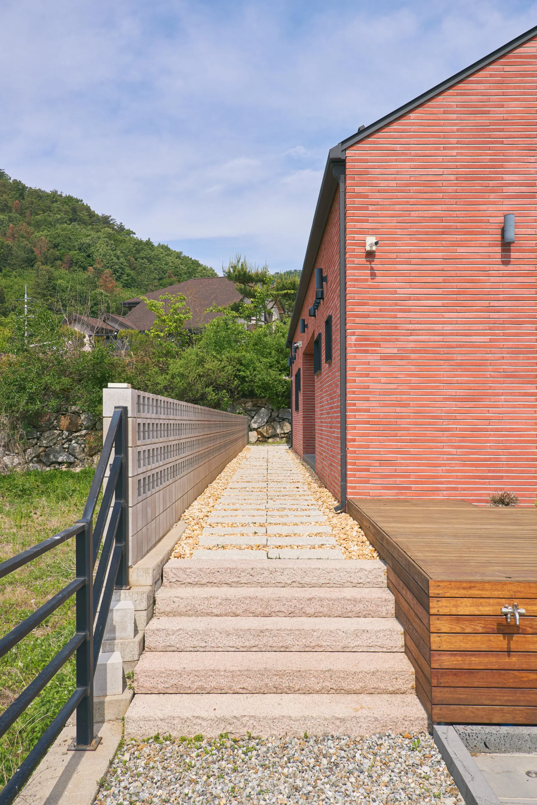 2560px_수입리 단독주택 다람집 외관 51.webp
