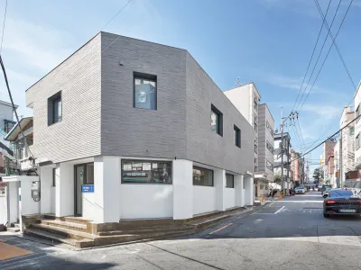 더 라움 서울, THE RAUM SEOUL